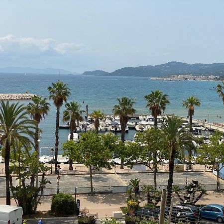 T2 Coquet Le Lavandou Plein Centre Vue Mer Exceptionnelle. Lägenhet Exteriör bild